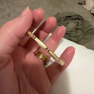 10k Solid Gold Star-Patterned Bangel Bracelet